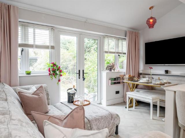 3 bed semi detached house to rent in Slater Road, Bentley Heath, Solihull
