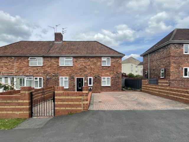 3 bed semi detached house to rent in Uplands Road, Bristol