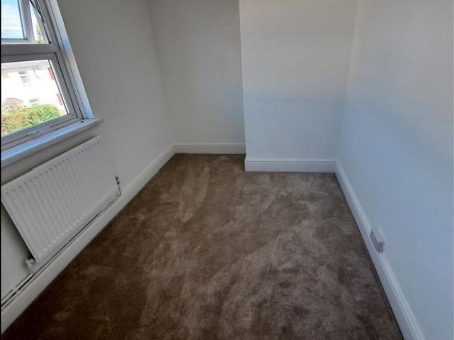 3 Bed Semi Detached House, Trym Leaze, BS9