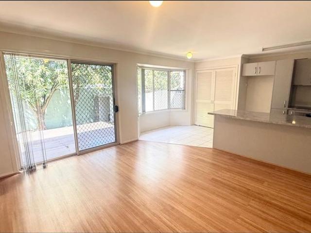 3 Bed Semi Detached Townhouse
