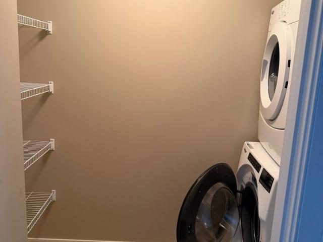 3 Bed, 3.5 Bath Townhouse – South East Red Deer