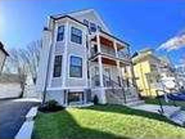 3 Bedroom 3 Bath In Belmont Massachusetts 02478
