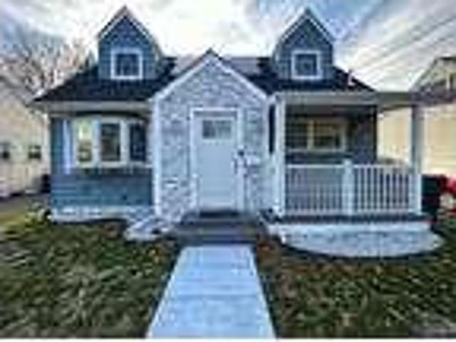 3 Bedroom 3 Bath In Bergenfield NJ 07621