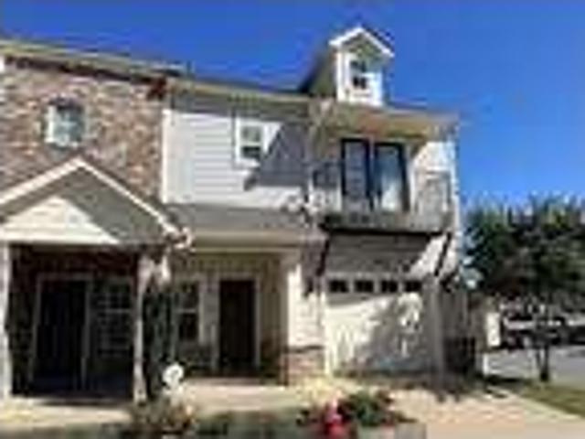 3 Bedroom 3 Bath In Conway Arkansas 72032