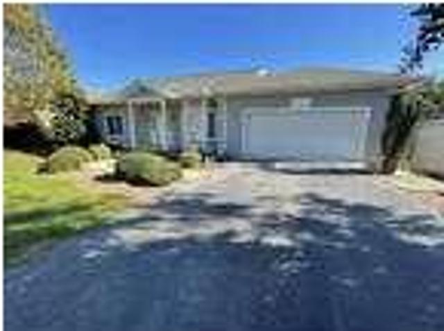3 Bedroom 3 Bath In Huddleston Virginia 24104
