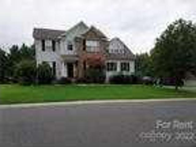 3 Bedroom 3 Bath In Pineville North Carolina 28134