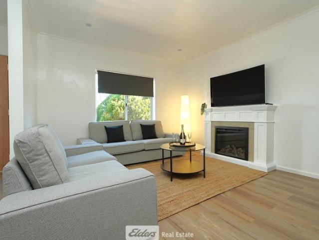 3 Bedroom, 3 Bathroom Fully Furnished Home