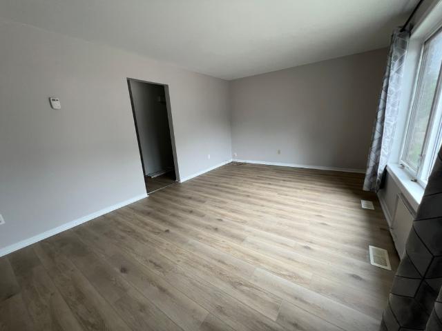 3 Bedroom 1.5 Bathroom Unit for Rent – Chatham