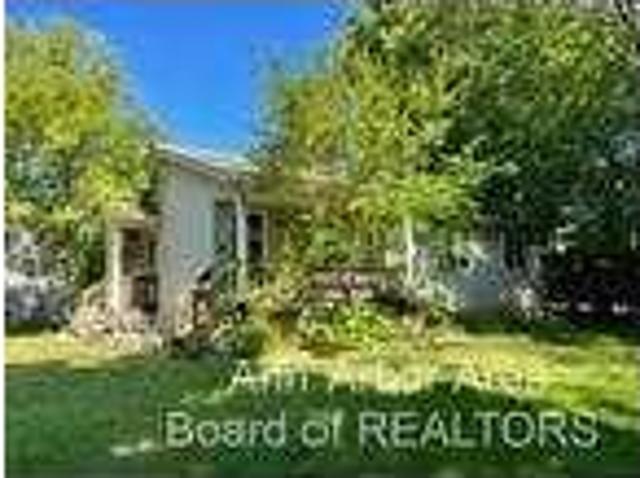 3 Bedroom 1 Bath In Pinckney MI 48169