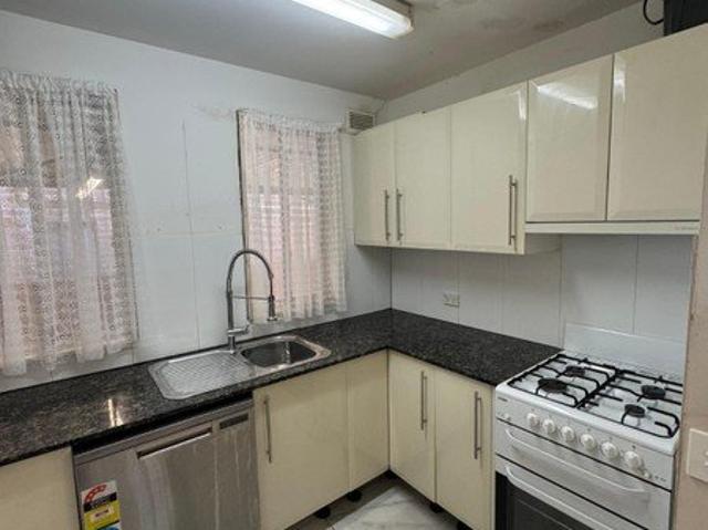 3 Bedroom, 1 Bathroom, 1 Extra Toilet