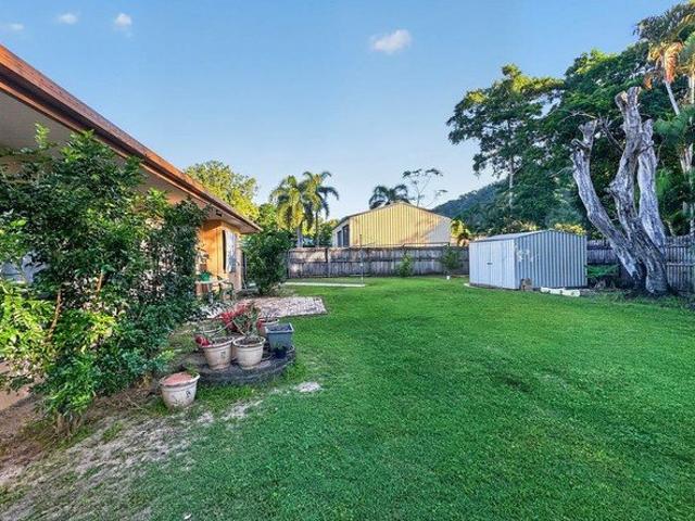 3 bedroom 1 bathroom Unfurnished
