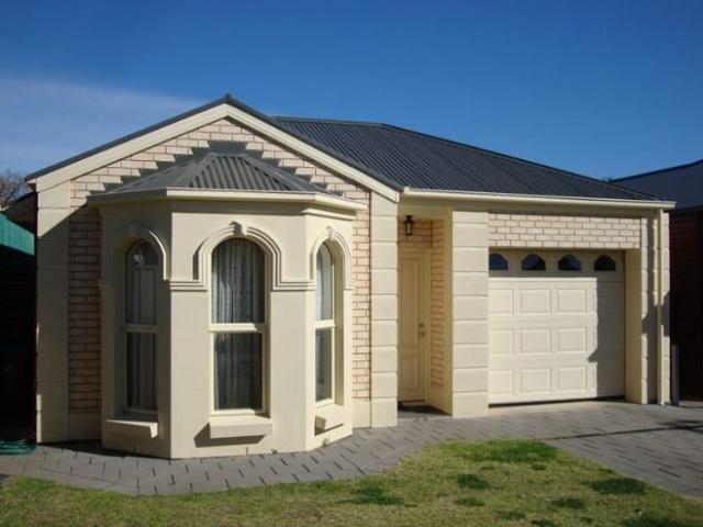 3 Bedroom 1 Bathroom Family Home for Rent in Holden Hill!