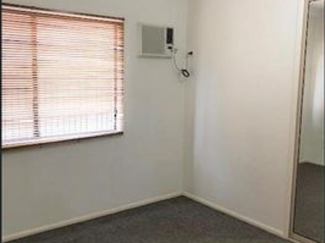 3 Bedroom, 1 Bathroom Home in Douglas!