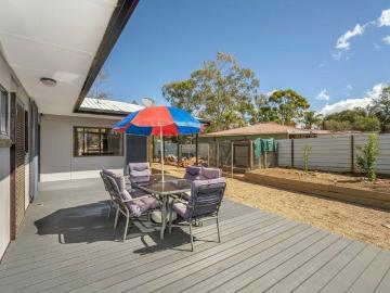 House to rent in Alice Springs County - Garden