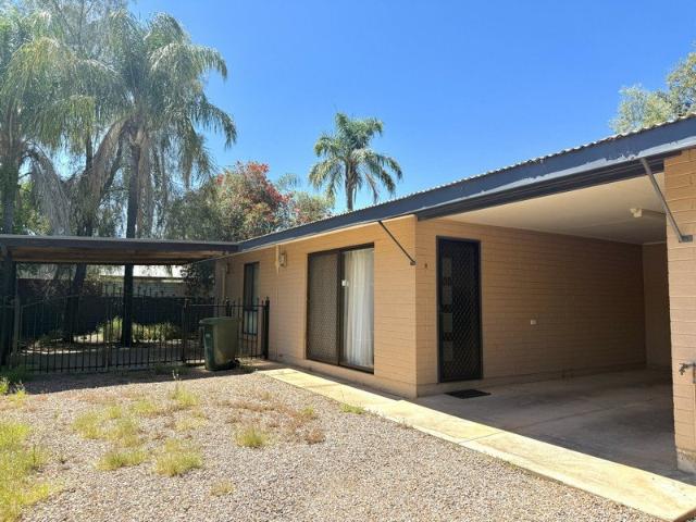 3 BEDROOM, 1 BATHROOM HOUSE IN SADADEEN WITH SPACIOUS KITCHEN