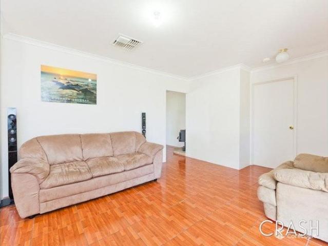 3 Bedroom, 1 Bathroom in Seville Grove with Lock up Garage