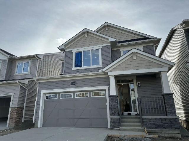 3 Bedroom 2.5 Bath House — 3 Bedrooms Main Floor
