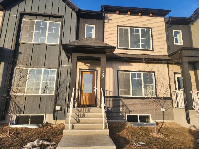 3 Bedroom, 2.5 Bathroom Home with Bonus Room — 3 Bedrooms Townhouse