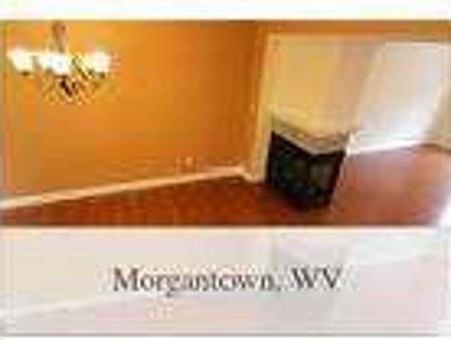 3 bedroom. 2 1/2 bathroom. Town House in Morgantown Available 8/1