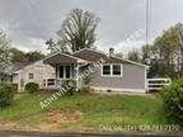 3 Bedroom 2 Bath In Asheville NC 28803