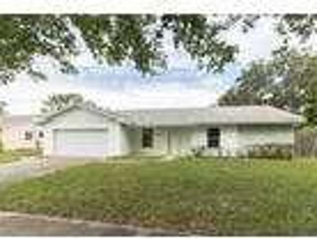 3 Bedroom 2 Bath In Casselberry FL 32707