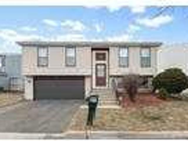 3 Bedroom 2 Bath In Carol Stream IL 60188