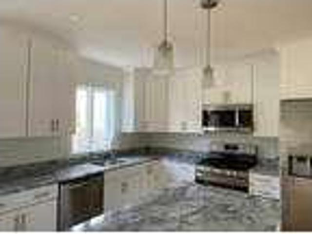 3 Bedroom 2 Bath In Falmouth Massachusetts 02536