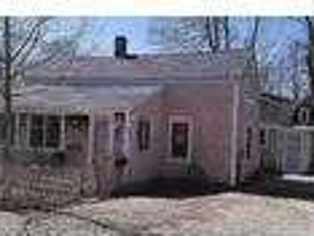 3 Bedroom 2 Bath In Falmouth Massachusetts 02540