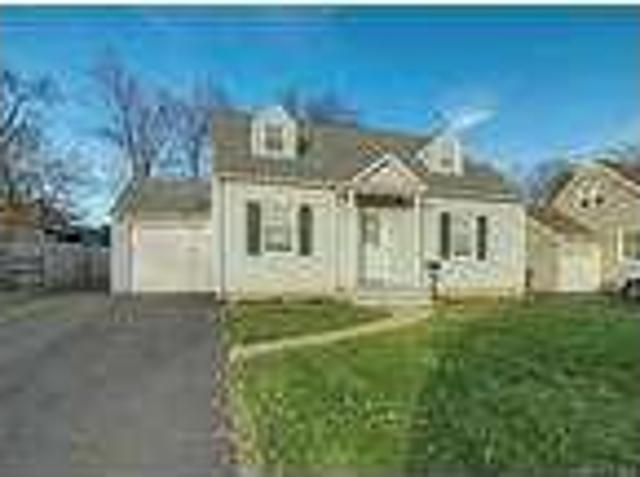 3 Bedroom 2 Bath In Hamden CT 06518
