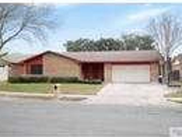 3 Bedroom 2 Bath In Harlingen TX 78550