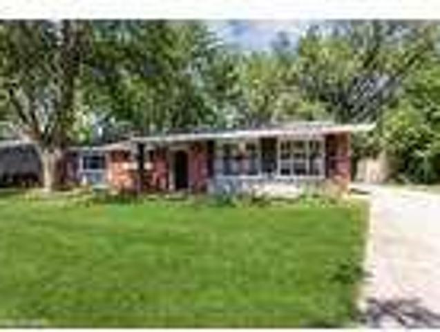 3 Bedroom 2 Bath In Lombard Illinois 60148