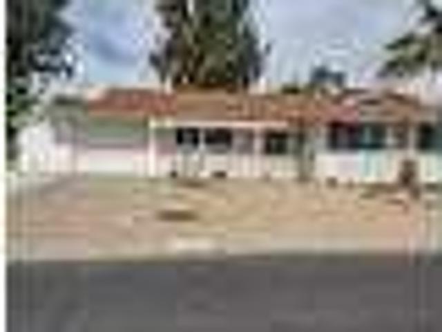 3 Bedroom 2 Bath In Sun City AZ 85351