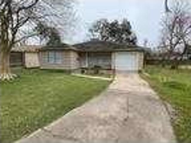 3 Bedroom 2 Bath In Texas City Texas 77590
