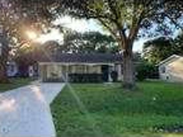 3 Bedroom 2 Bath In Vero Beach Florida 32960