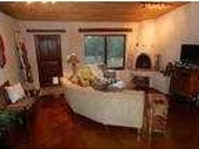 3 bedroom 2 bath Santa Fe home