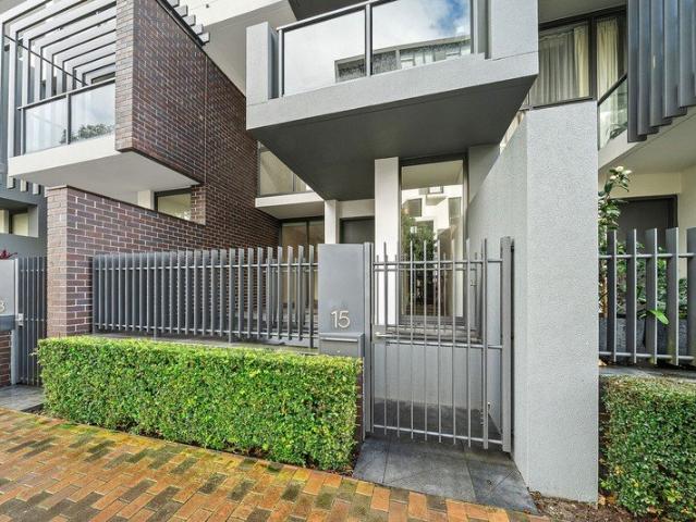 3 BEDROOM | 2 BATHROOM | 2 CARPARK