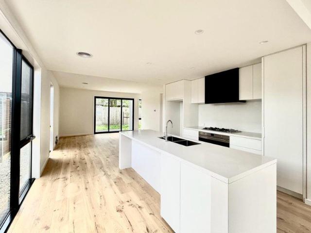 3 Bedroom 2 Bathroom townhouse in Burwood East
