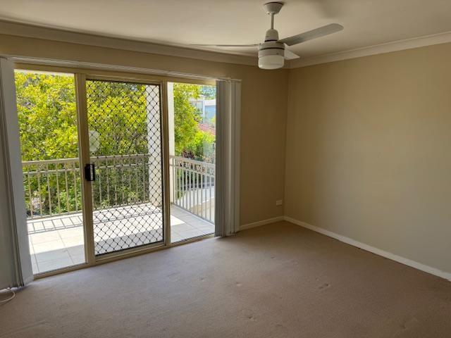 3 Bedroom/ 2 Bathroom Townhouse in Sought After Location