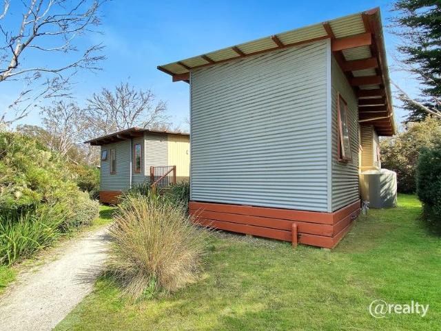 3 Bedroom, 2 Bathroom Villa in the Highly Sought After Ramada Resort
