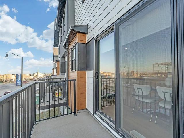 3 Bedroom + 2 Bathroom + Den for rent in Dawson Landing Pointe in 40 Dawson Wharf Mount, Chestermere, Dawson Wharf Mount, T1X 2S5