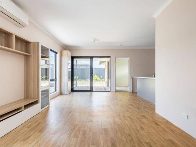 3 Bedroom 2 Bathroom Family Home
