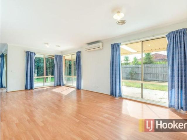 3 BEDROOM, 2 BATHROOM FAMILY HOME!