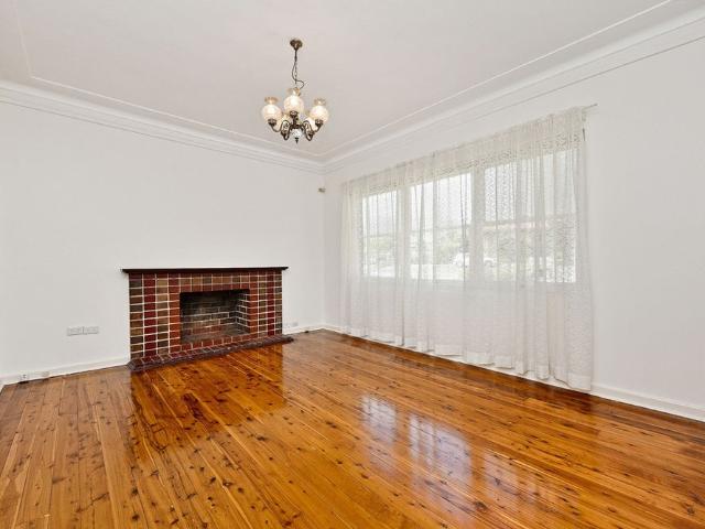 3 Bedroom, 2 bathrooms Family home!