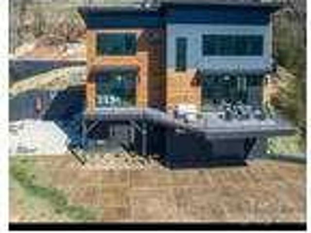 3 Bedroom 4 Bath In Asheville NC 28804