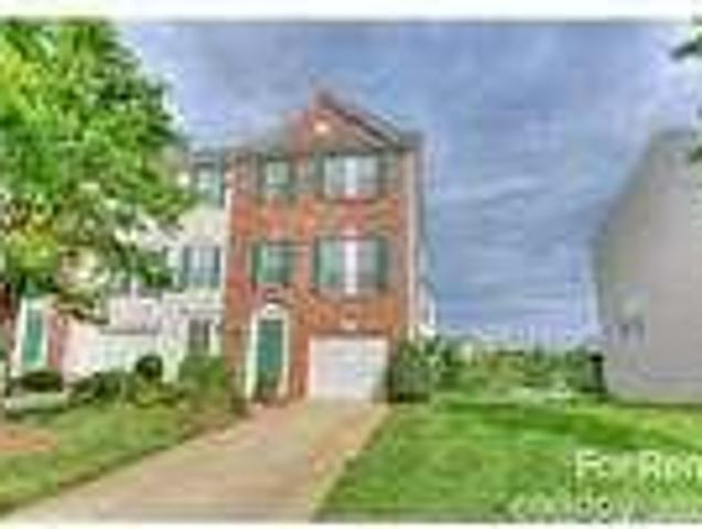 3 Bedroom 4 Bath In Charlotte North Carolina 28262