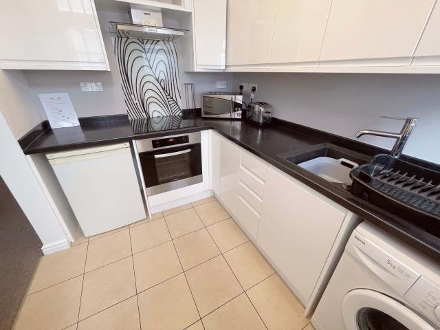 3 Bedroom | 8 Looe Street, PL4 0DY