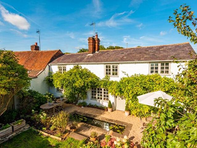 3 Bedroom Cottage To Rent In Aylesbury Road, Bierton, Aylesbury, Buckinghamshire, HP22