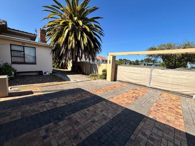 3 Bedroom cottage to rent in Fairfield Estate, Parow