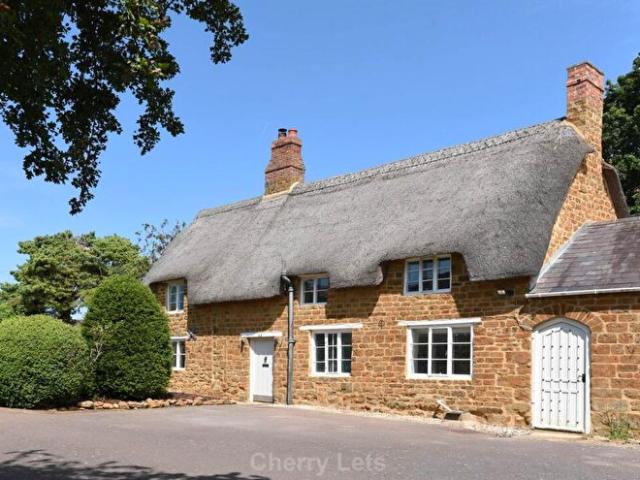 3 Bedroom Cottage To Rent In Horley, OX15
