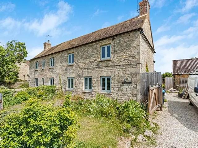 3 Bedroom Cottage To Rent In Wood Lane, Hailey, OX29
